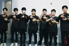 狼队客场力克猛龙,取得关键胜利是哪一年