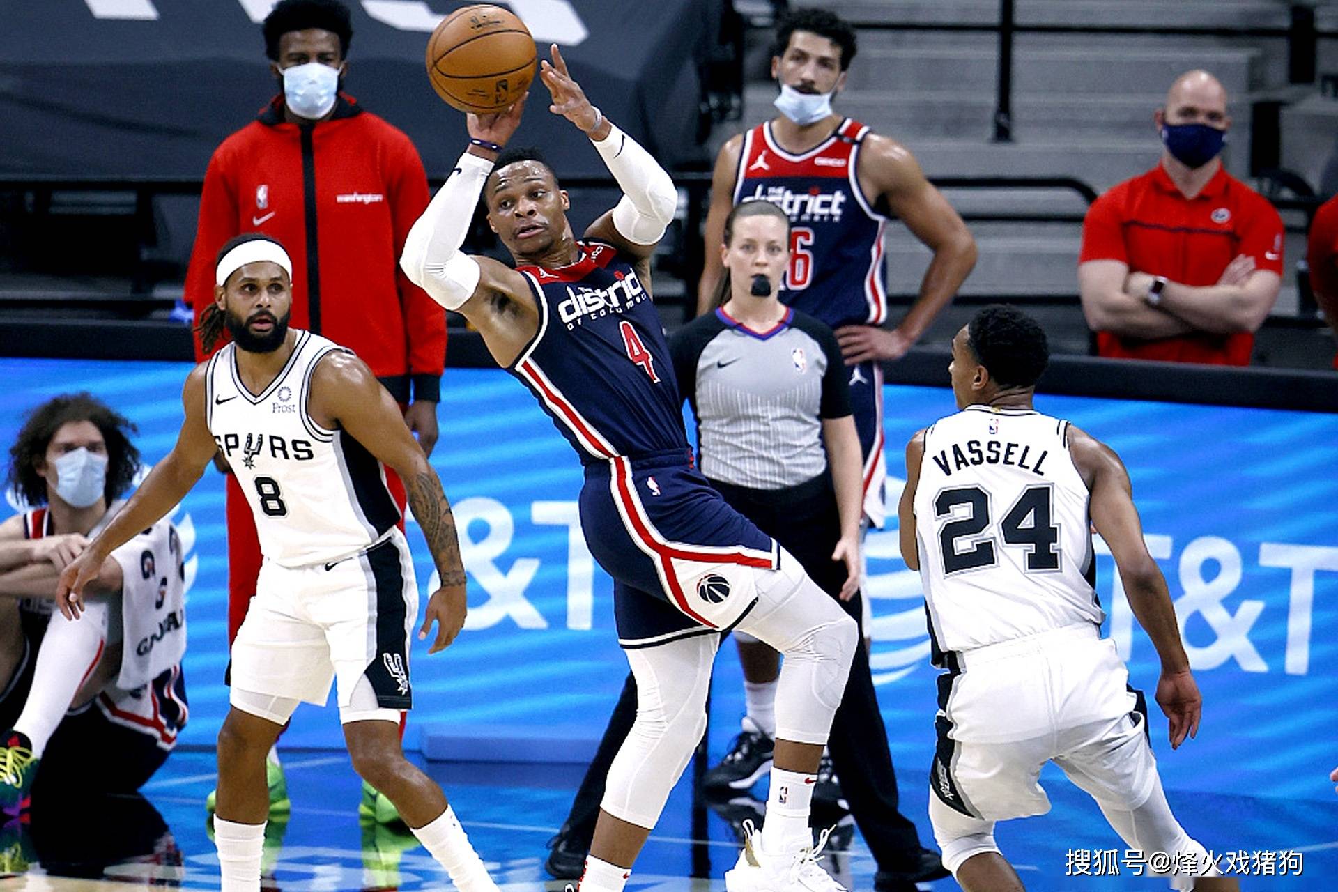 其实避而不答就是答案