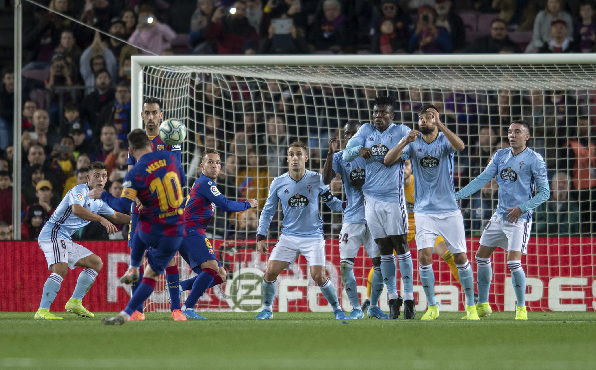 星空娱乐-梅西已告知巴萨